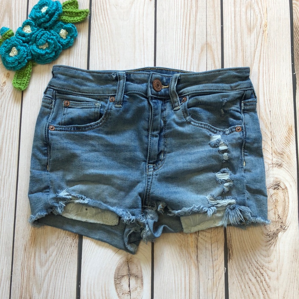American Eagle women’s distressed Hi-Rise Shortie shorts